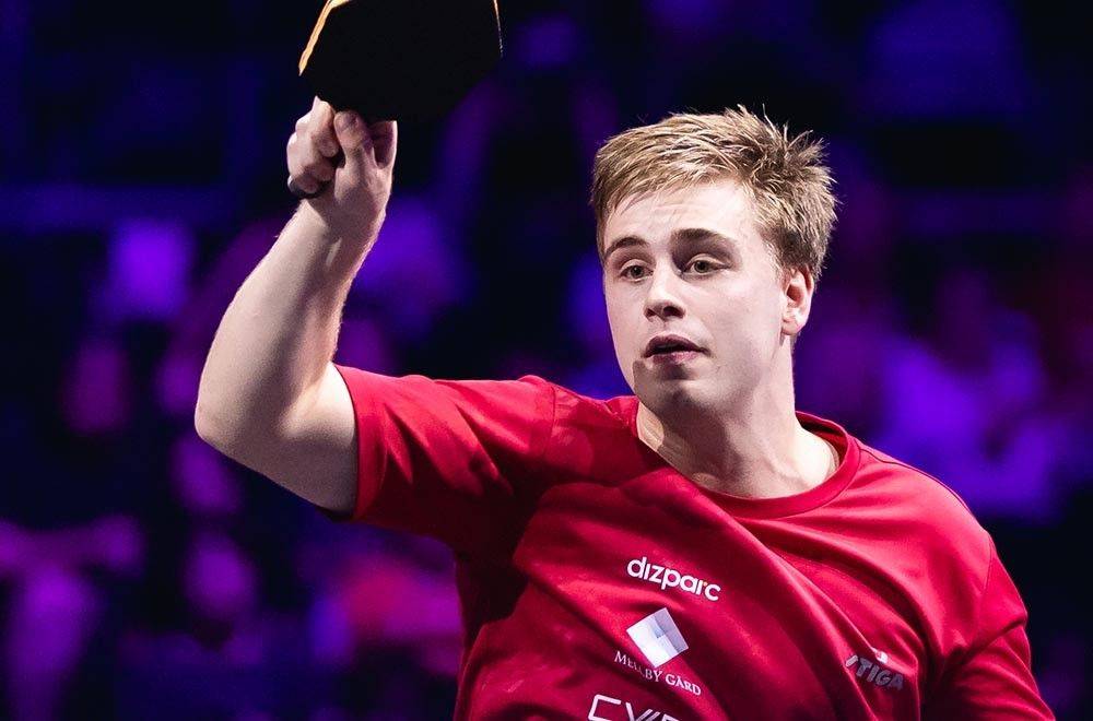 他多次利用 他多次利用