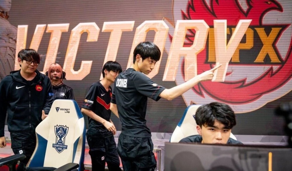 带领他的球 带领他的球