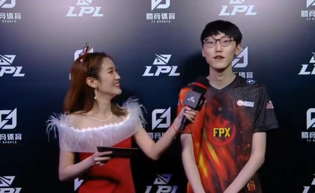 而赛场上的 而赛场上的